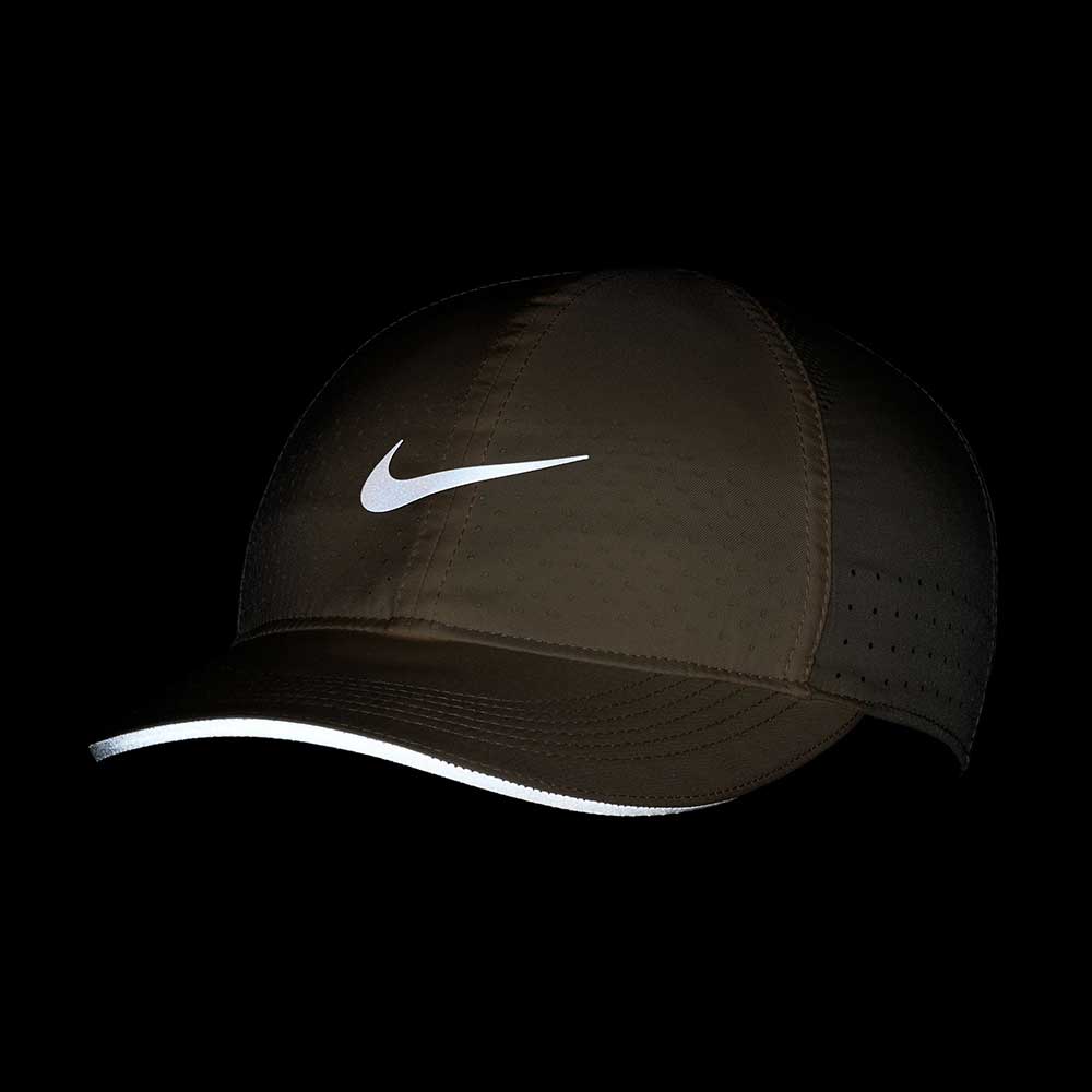 Nike, Cappellino da corsa Nike Featherlight Donna - Pale Vanilla/Argento riflettente