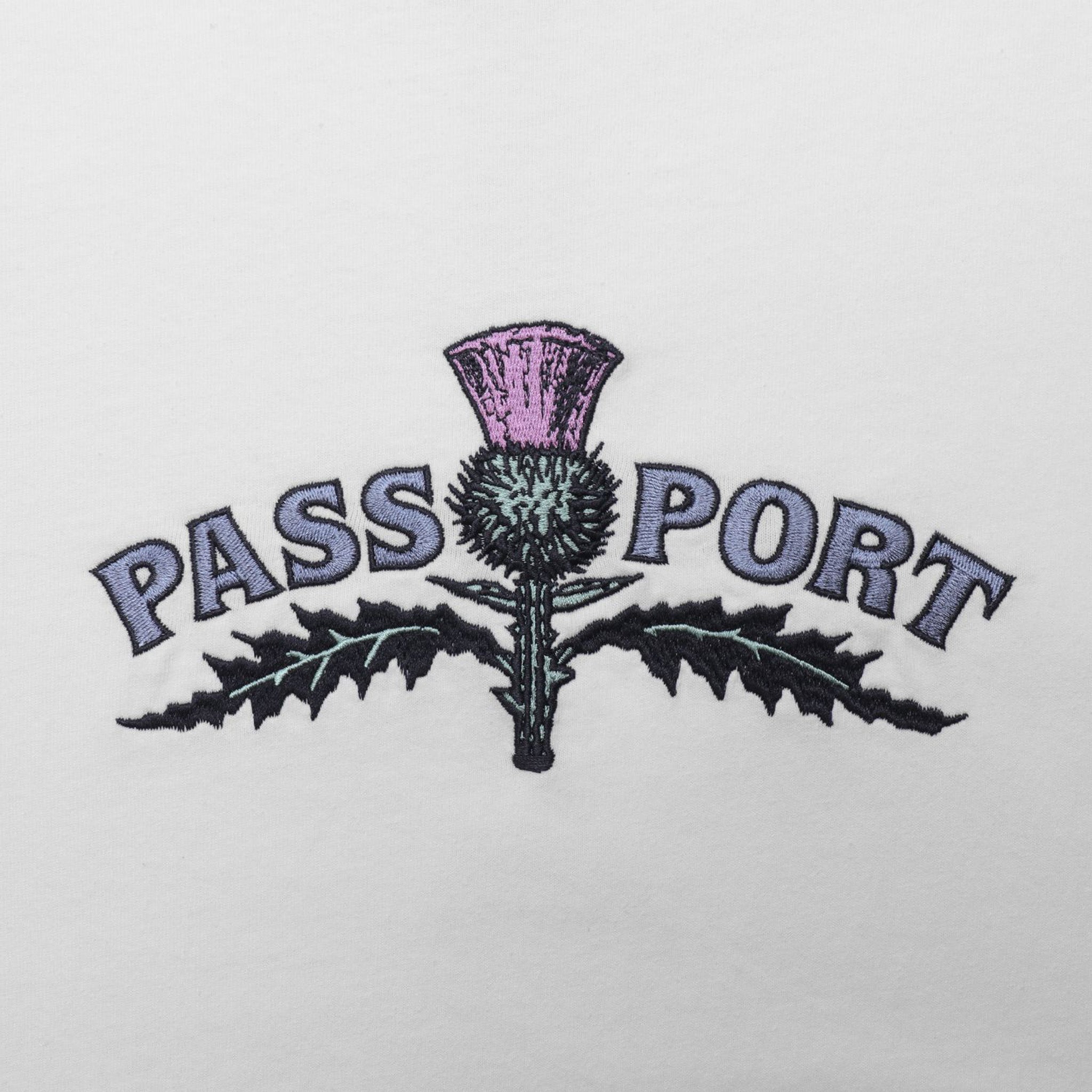 Passo~Porto, Maglietta con ricamo a cardo Pass-Port (bianco)